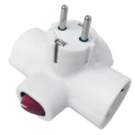 Földelt 3-as, T elosztó, fehér, világító kapcsolóval